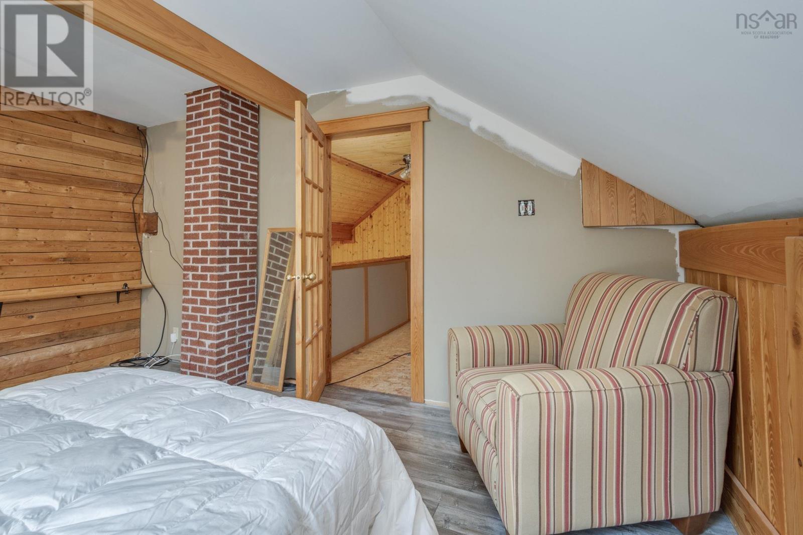 Property 20 of 50 of 882 Warwick Mountain Road