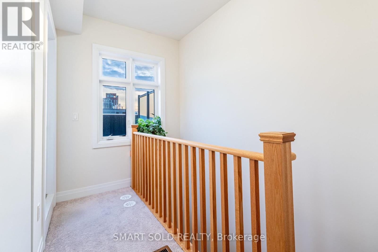 #14 713 LAWRENCE AVENUE W - 17