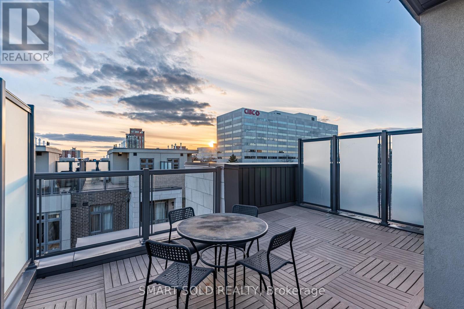 #14 713 LAWRENCE AVENUE W - 19