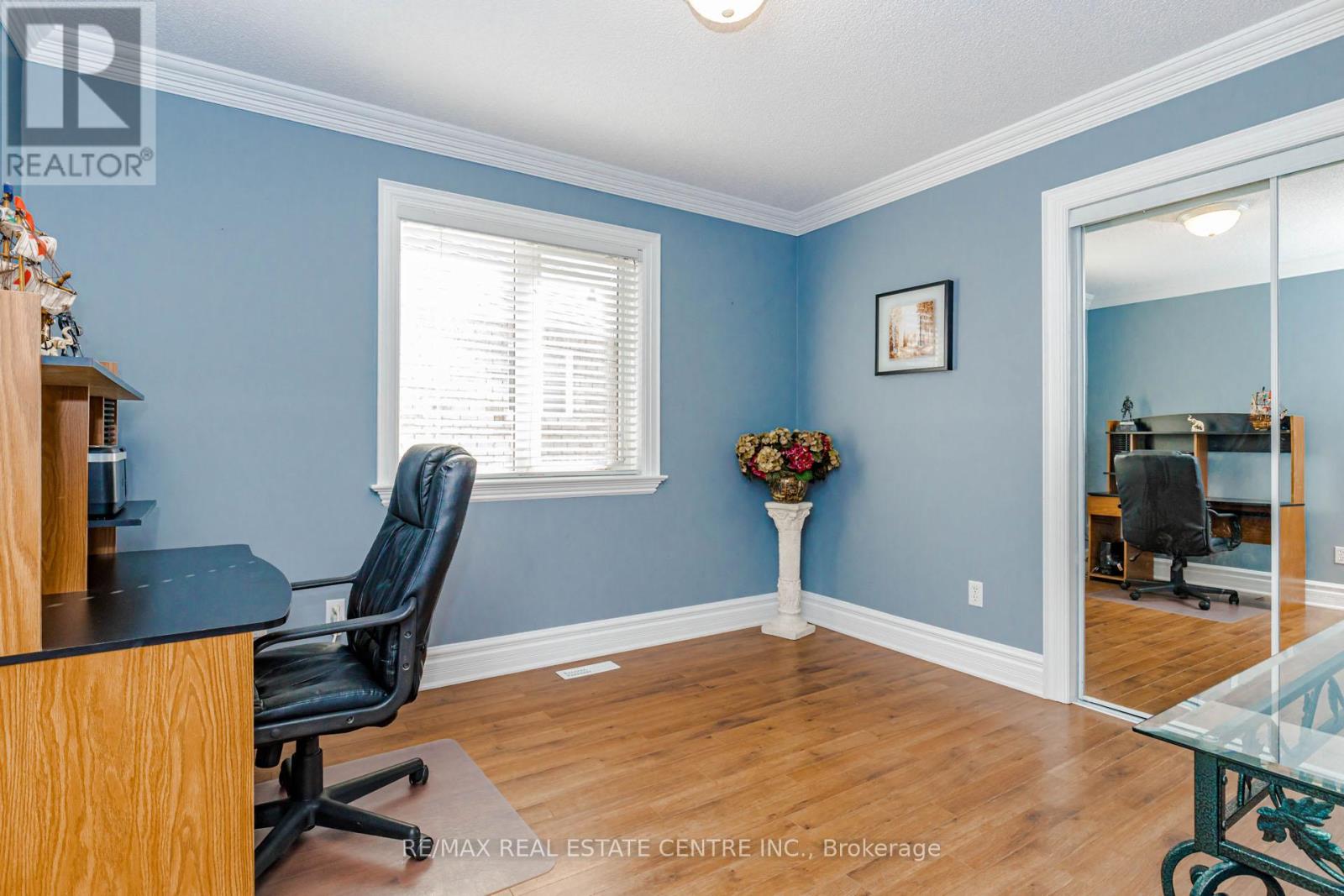 93 WOODVALLEY DRIVE - 29