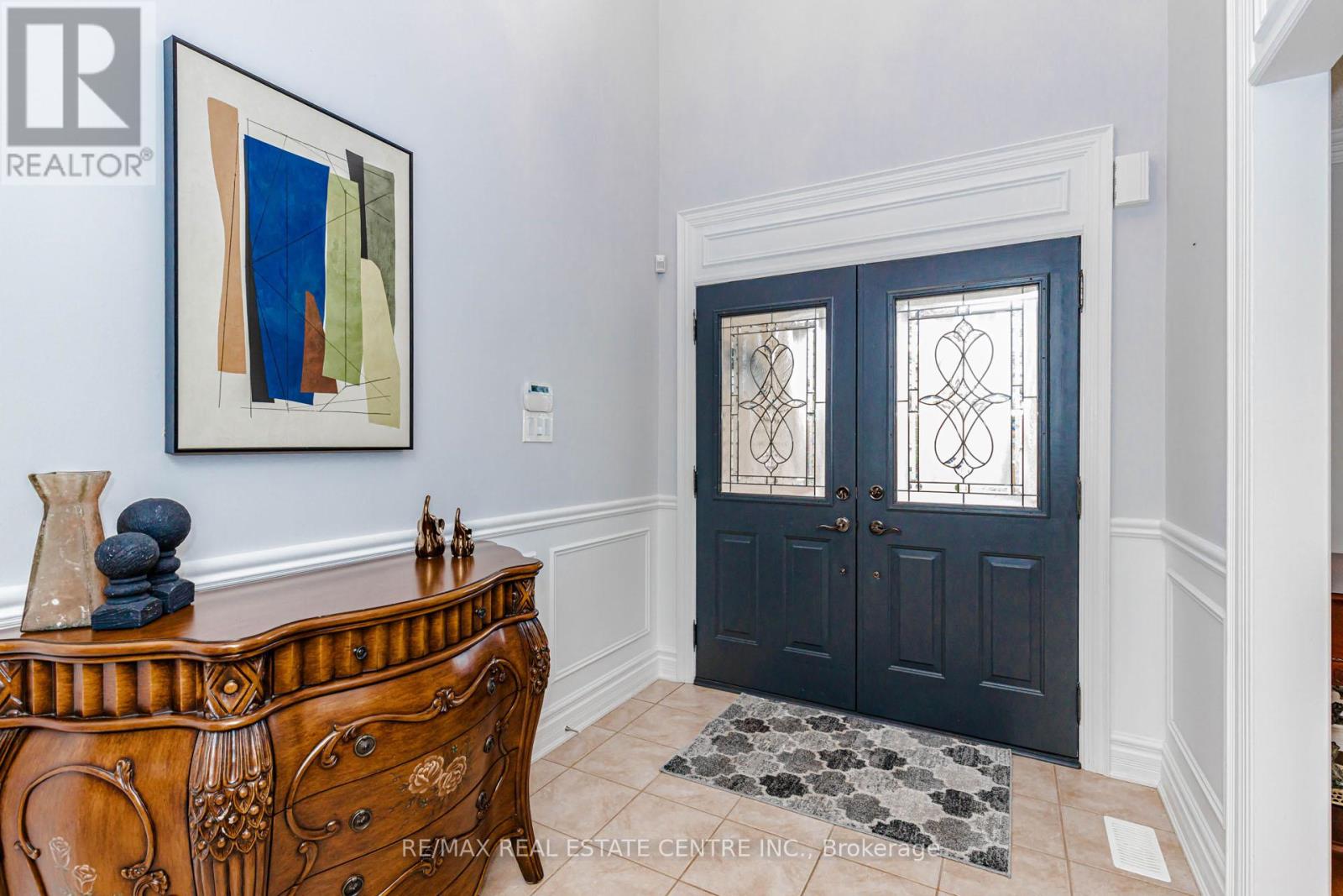 93 WOODVALLEY DRIVE - 4