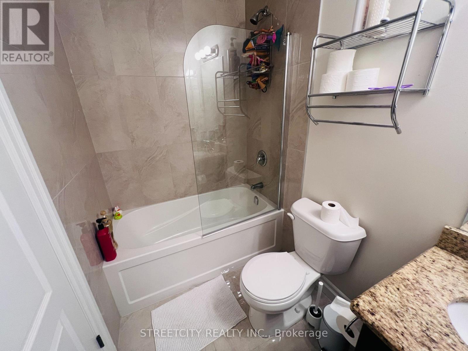 878 ZAIFMAN CIRCLE Property Photo