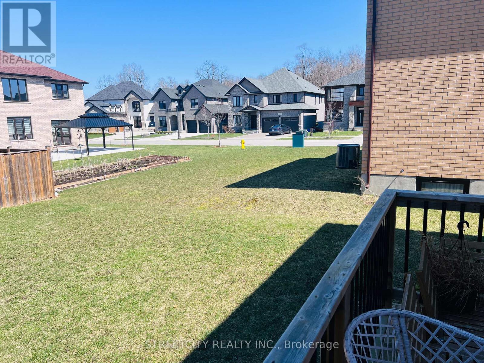 878 ZAIFMAN CIRCLE Property Photo