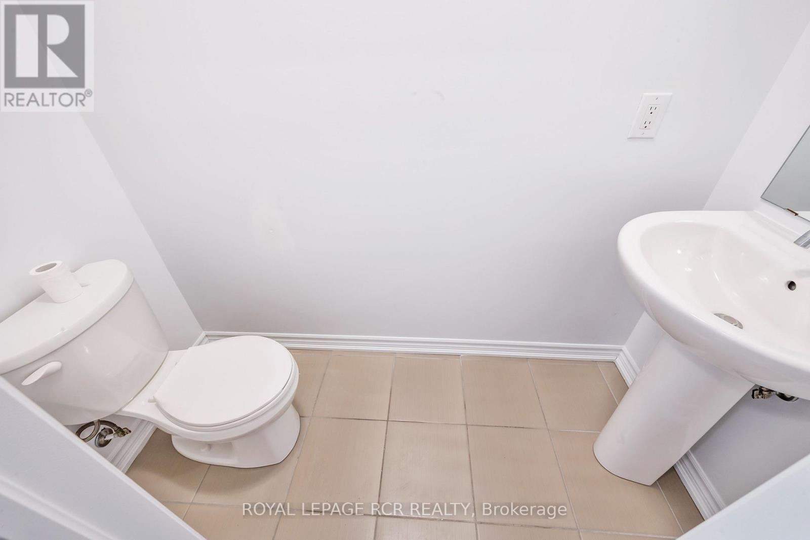 22 FENNELL STREET — photo 11