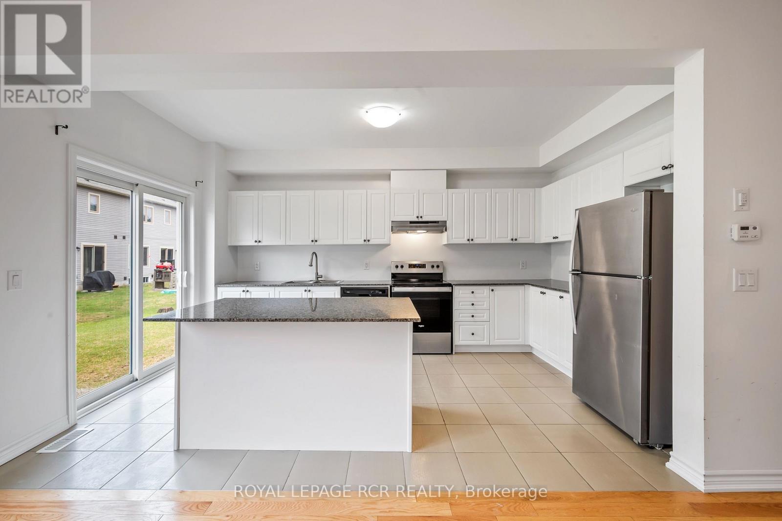 22 FENNELL STREET — photo 4