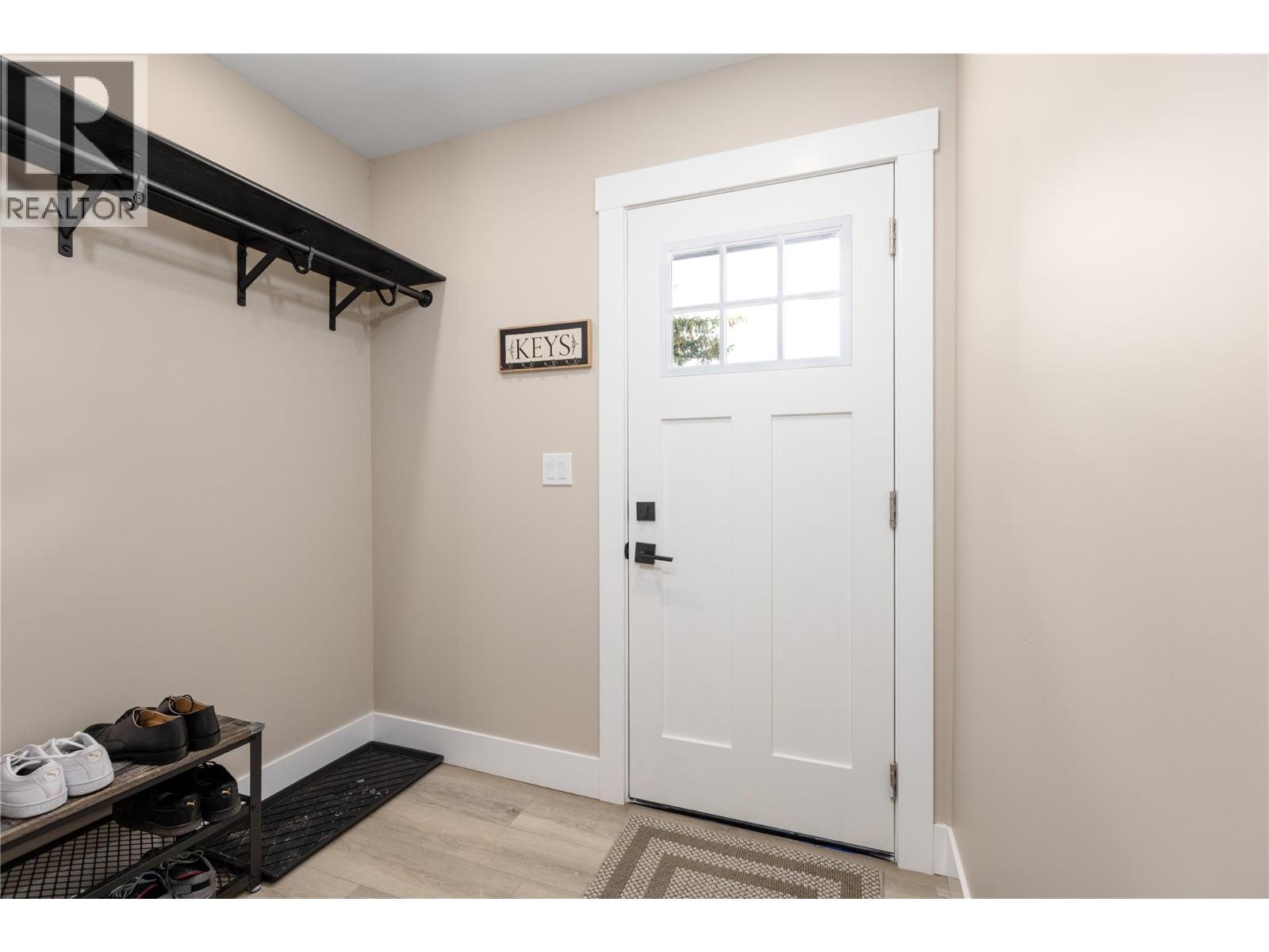 5496 93/95 Highway - 32