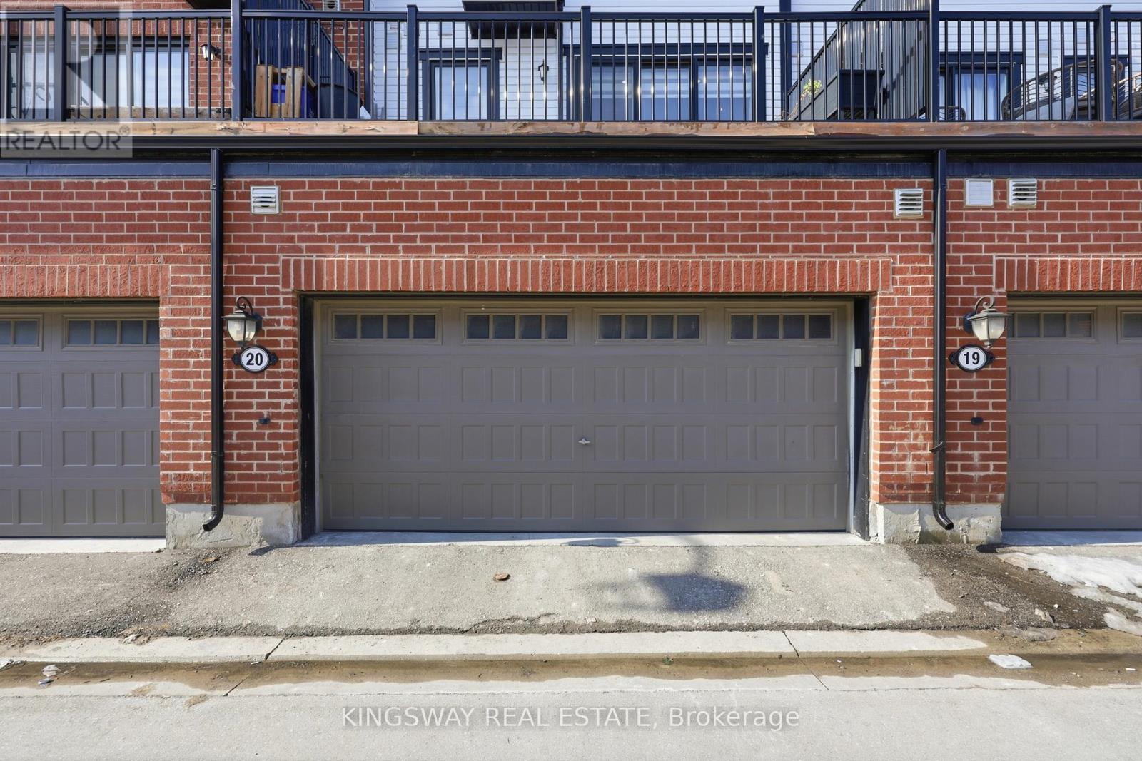 20 - 975 WHITLOCK AVENUE — photo 31
