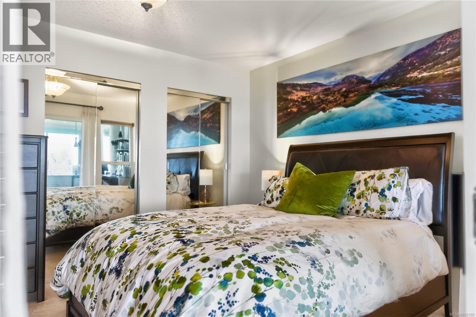 1214 College Dr - 32