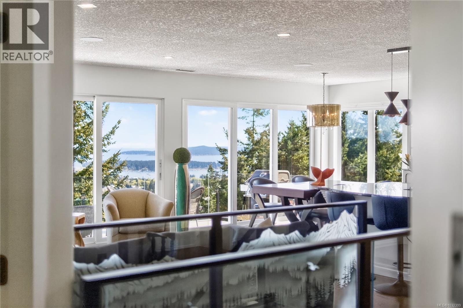 1214 College Dr - 25