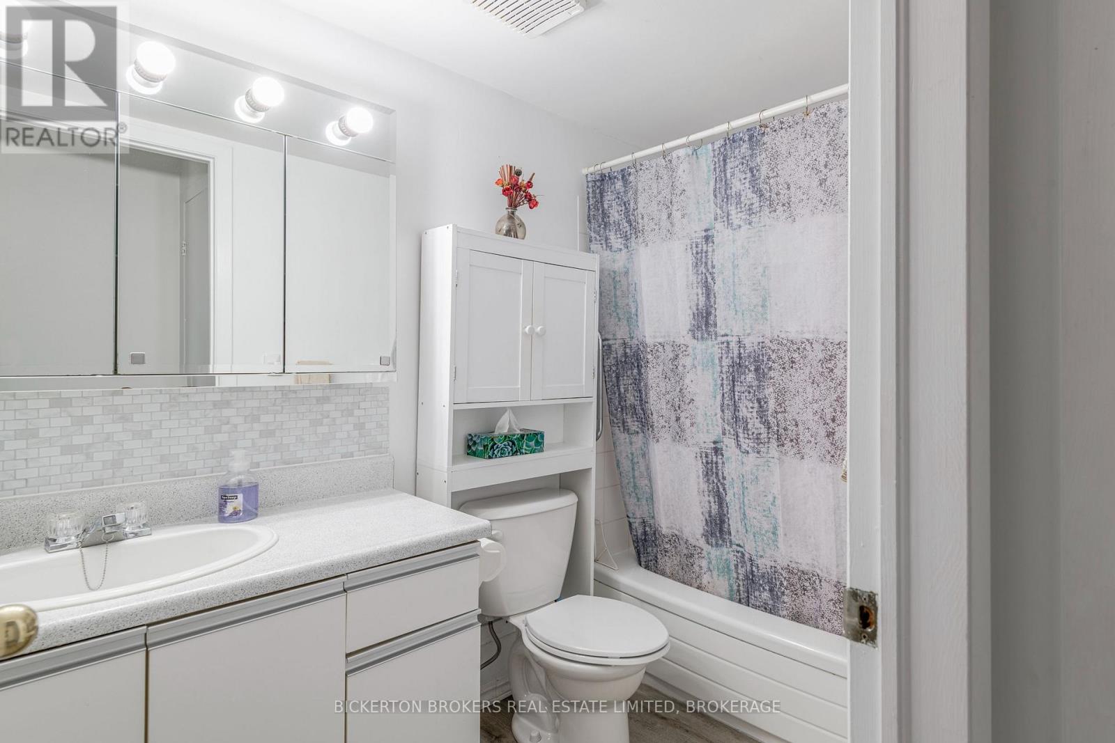 205 - 540 TALBOT PLACE — photo 11