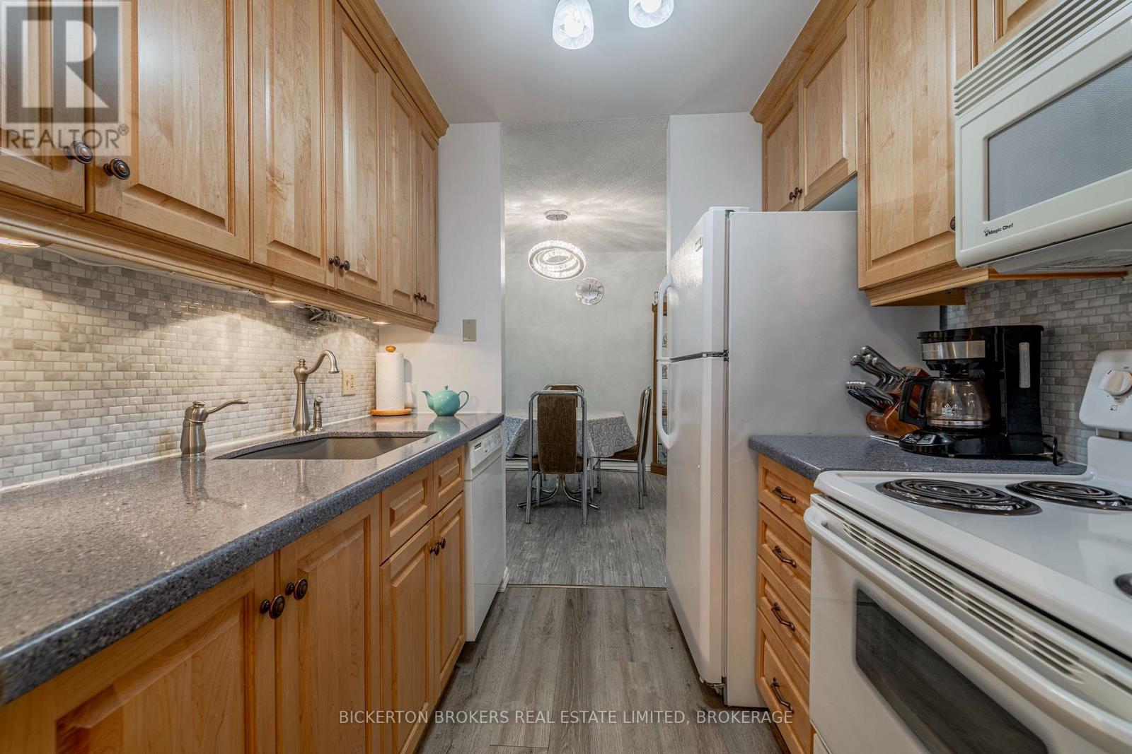 205 - 540 TALBOT PLACE - photo 3