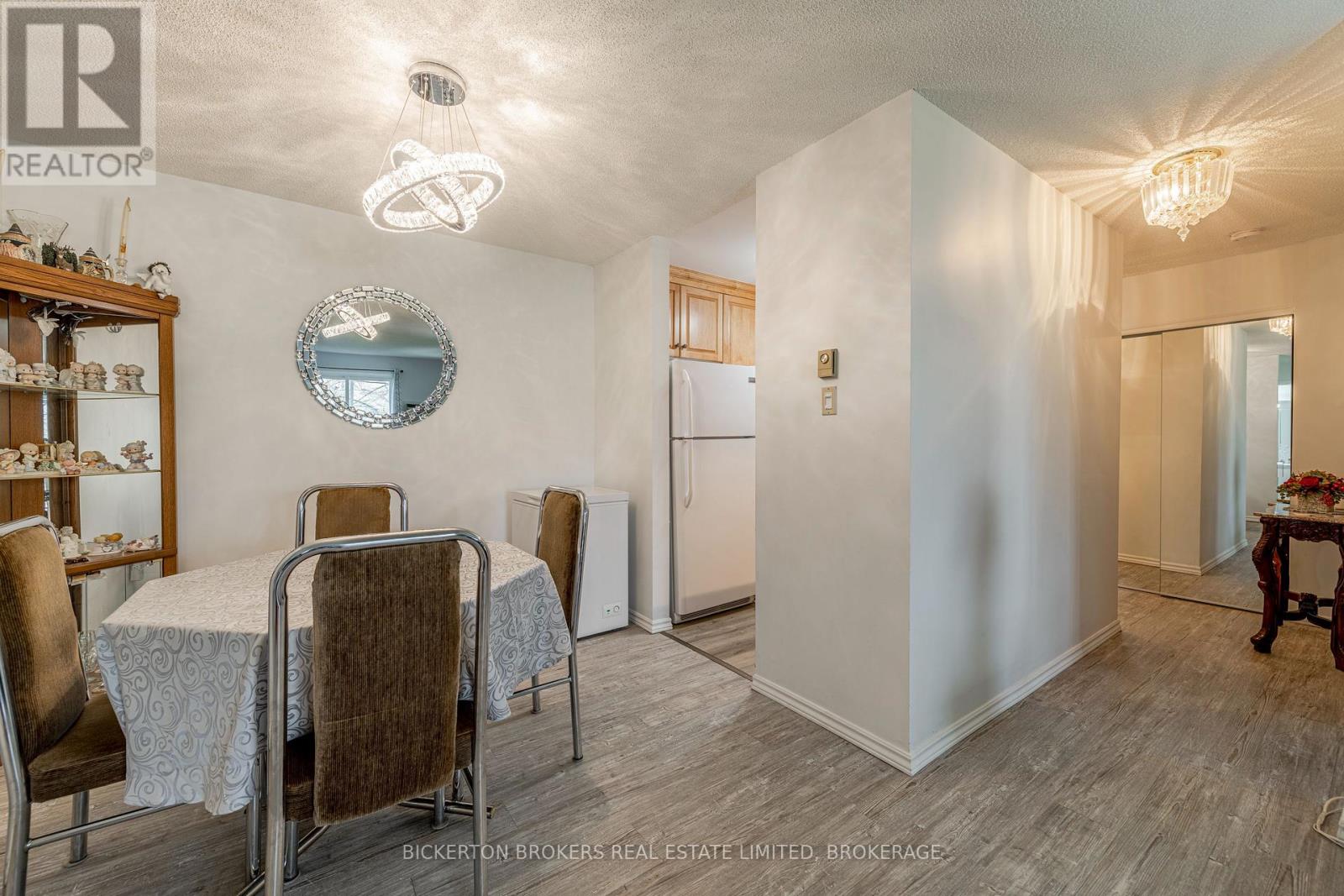205 - 540 TALBOT PLACE — photo 7
