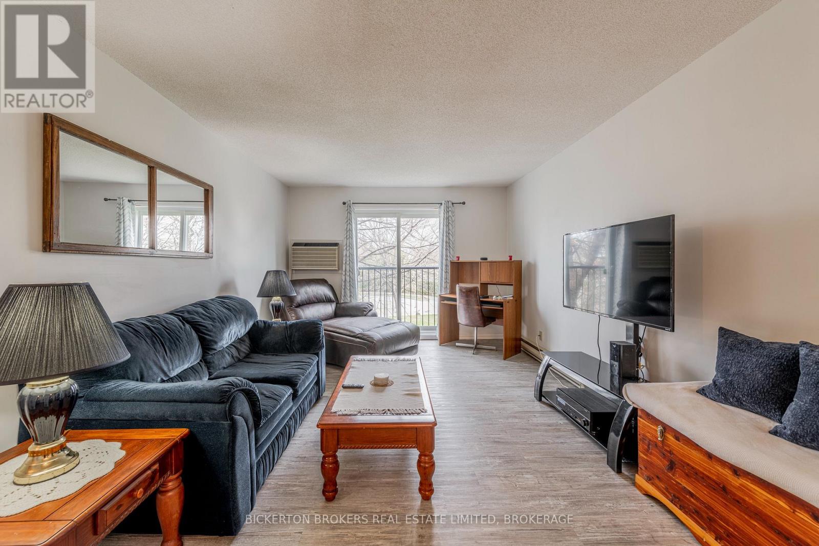 205 - 540 TALBOT PLACE — photo 8