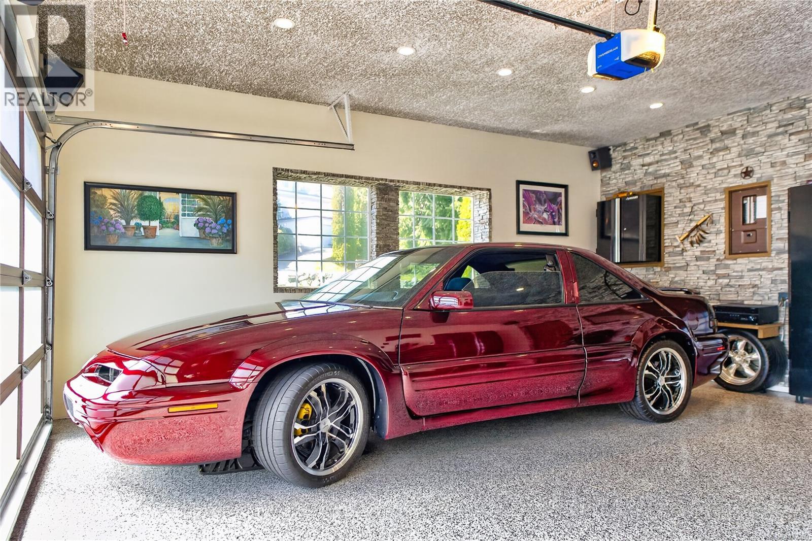 1214 College Dr - 64