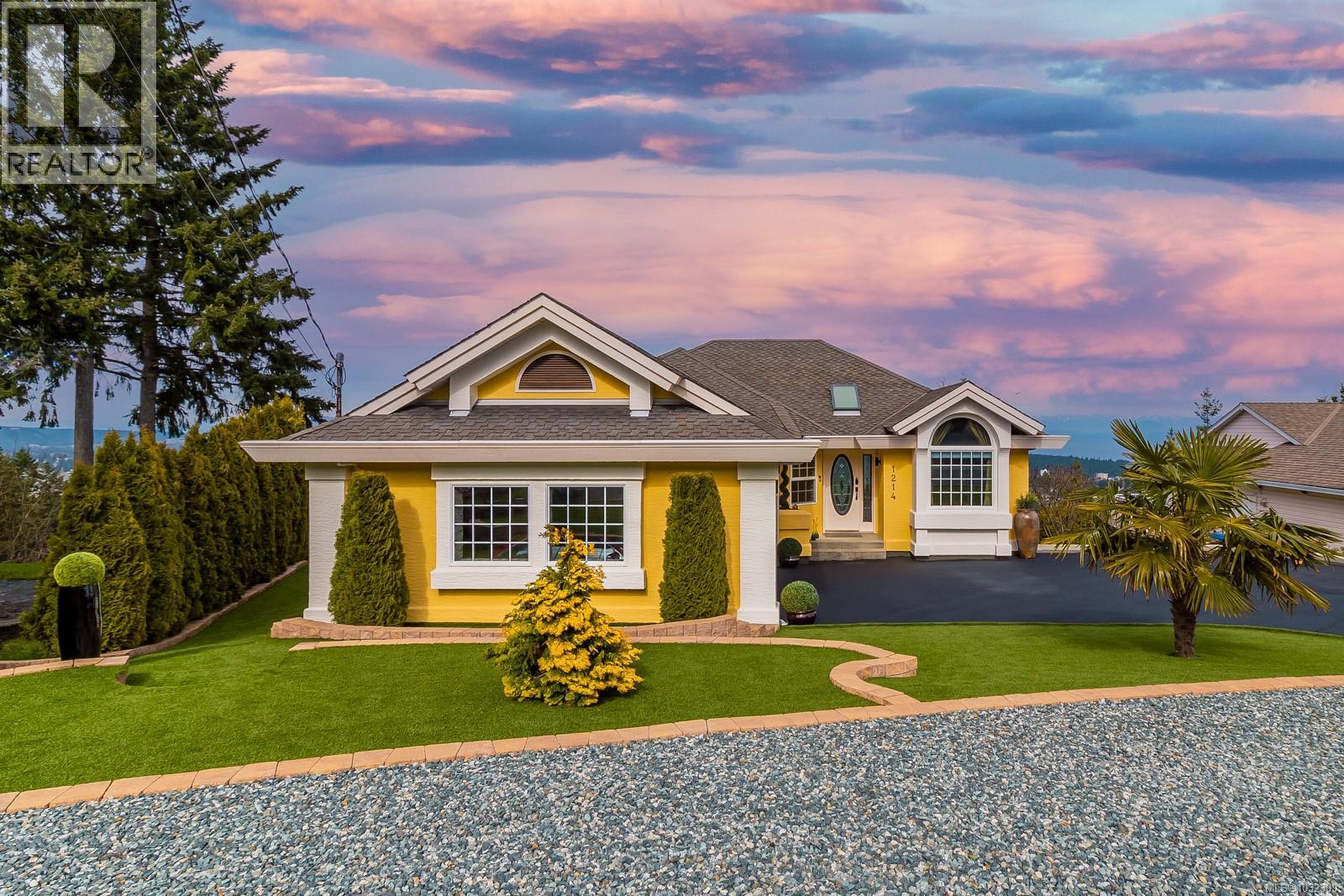 1214 College Dr - 75