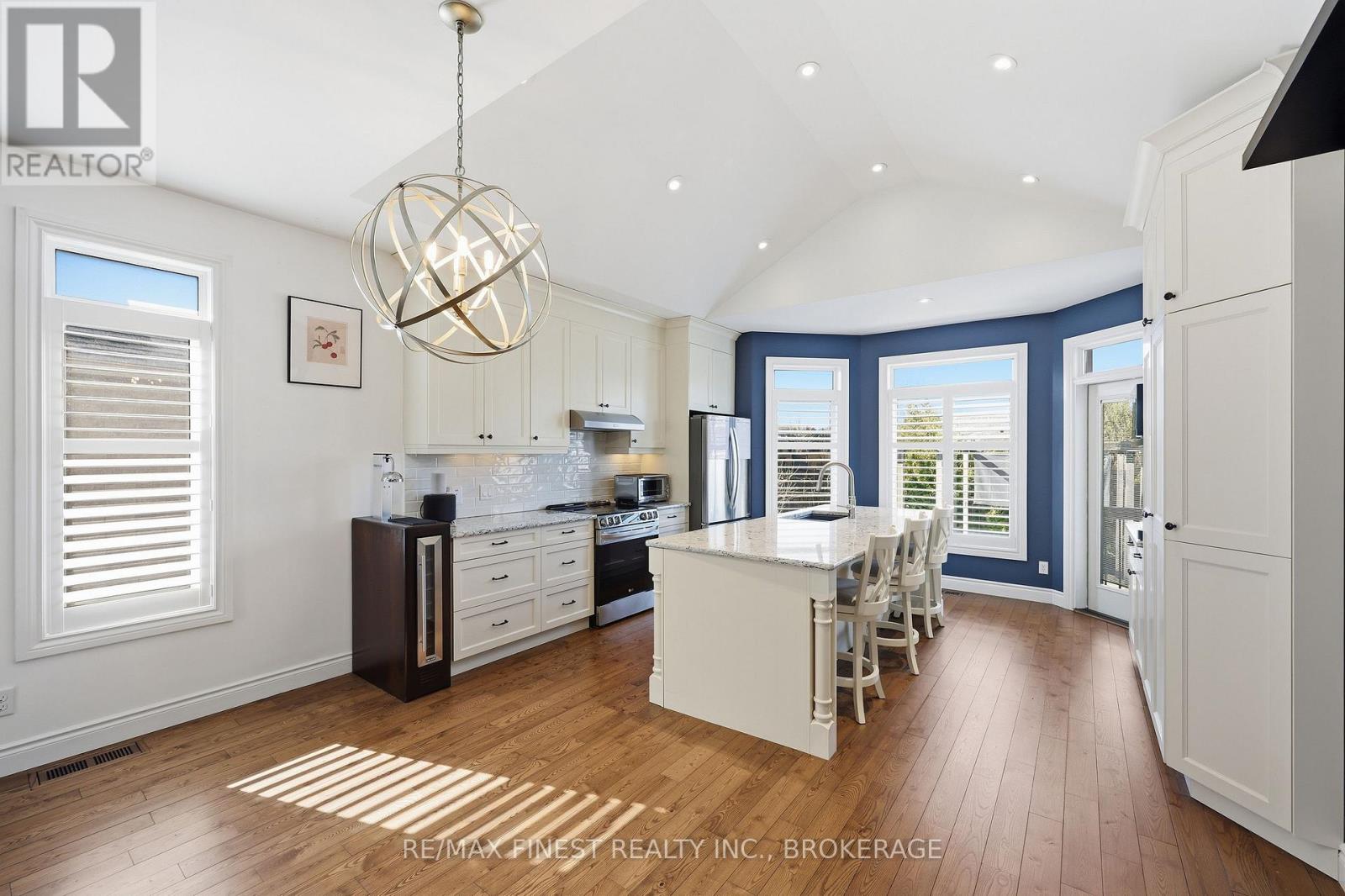 50 BAYSHORE DRIVE — photo 14