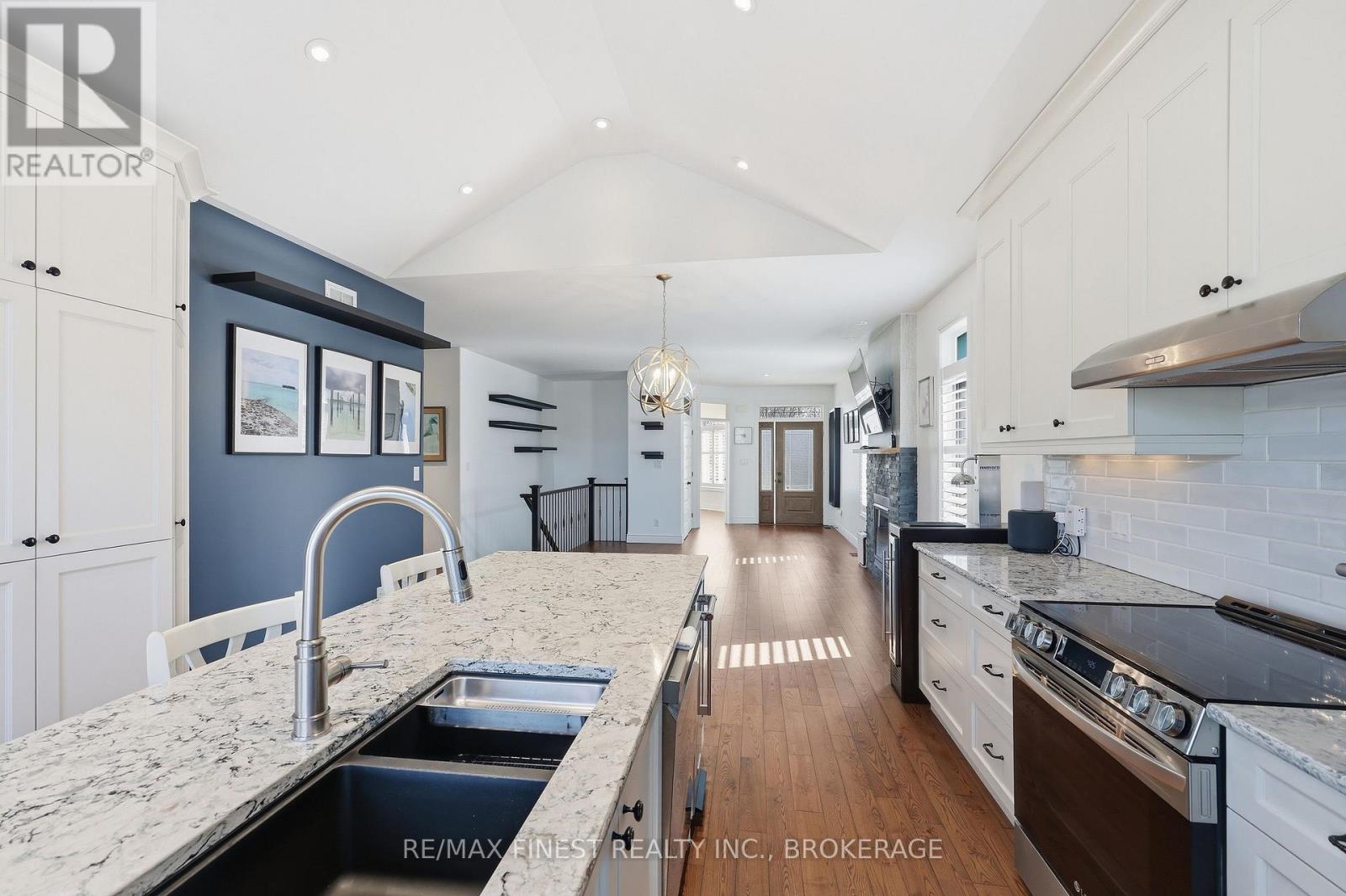 50 BAYSHORE DRIVE — photo 16