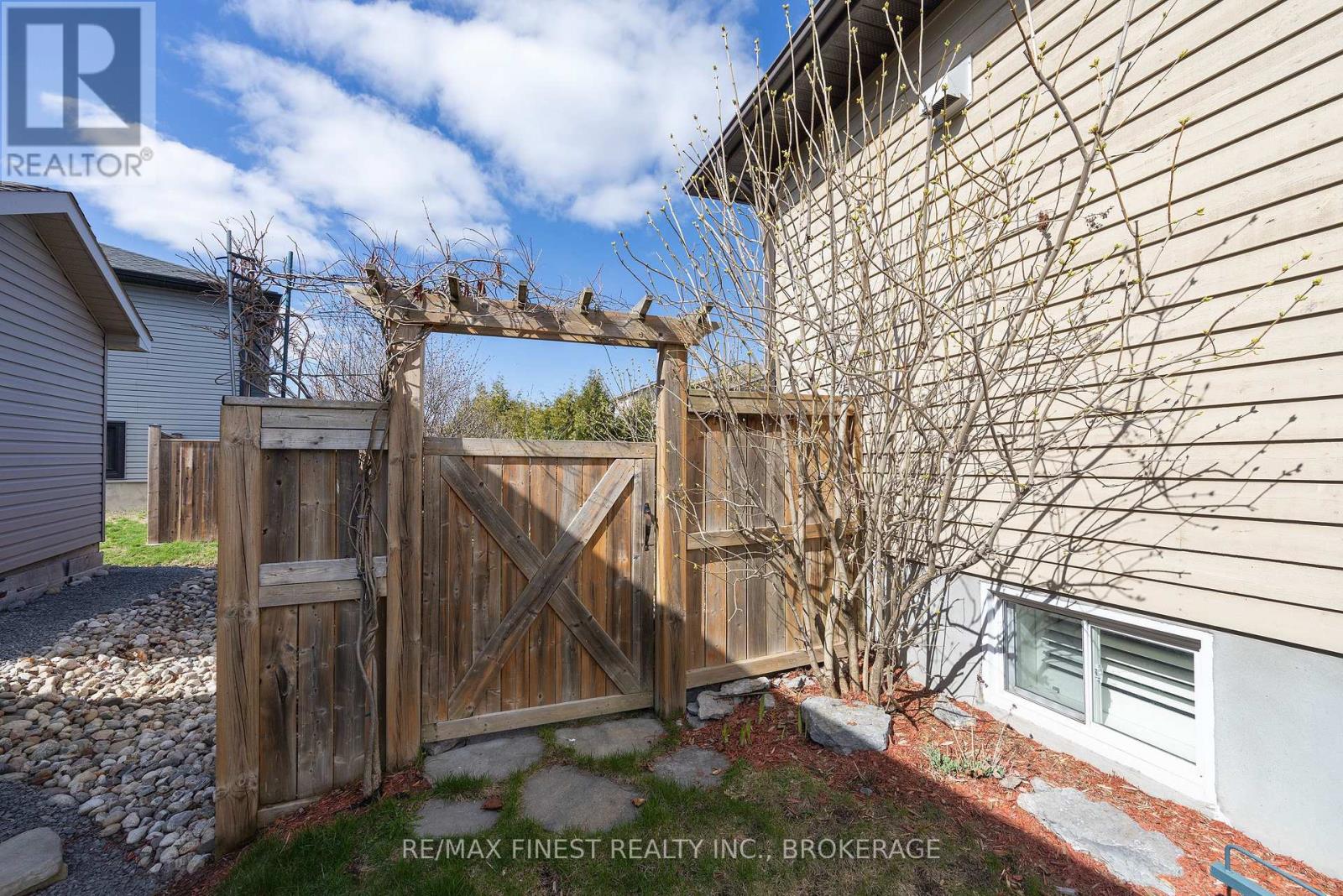 50 BAYSHORE DRIVE — photo 44