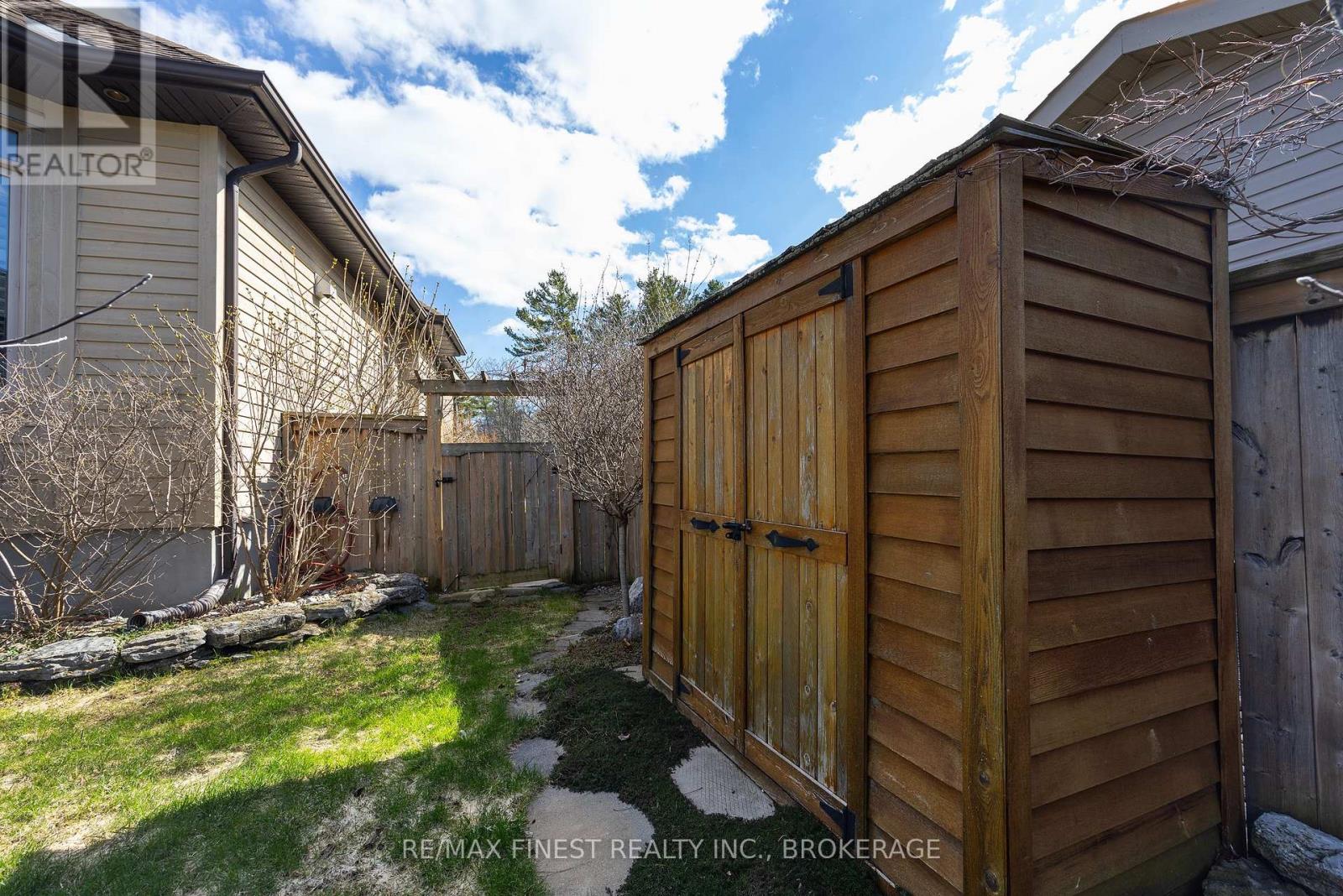 50 BAYSHORE DRIVE — photo 45