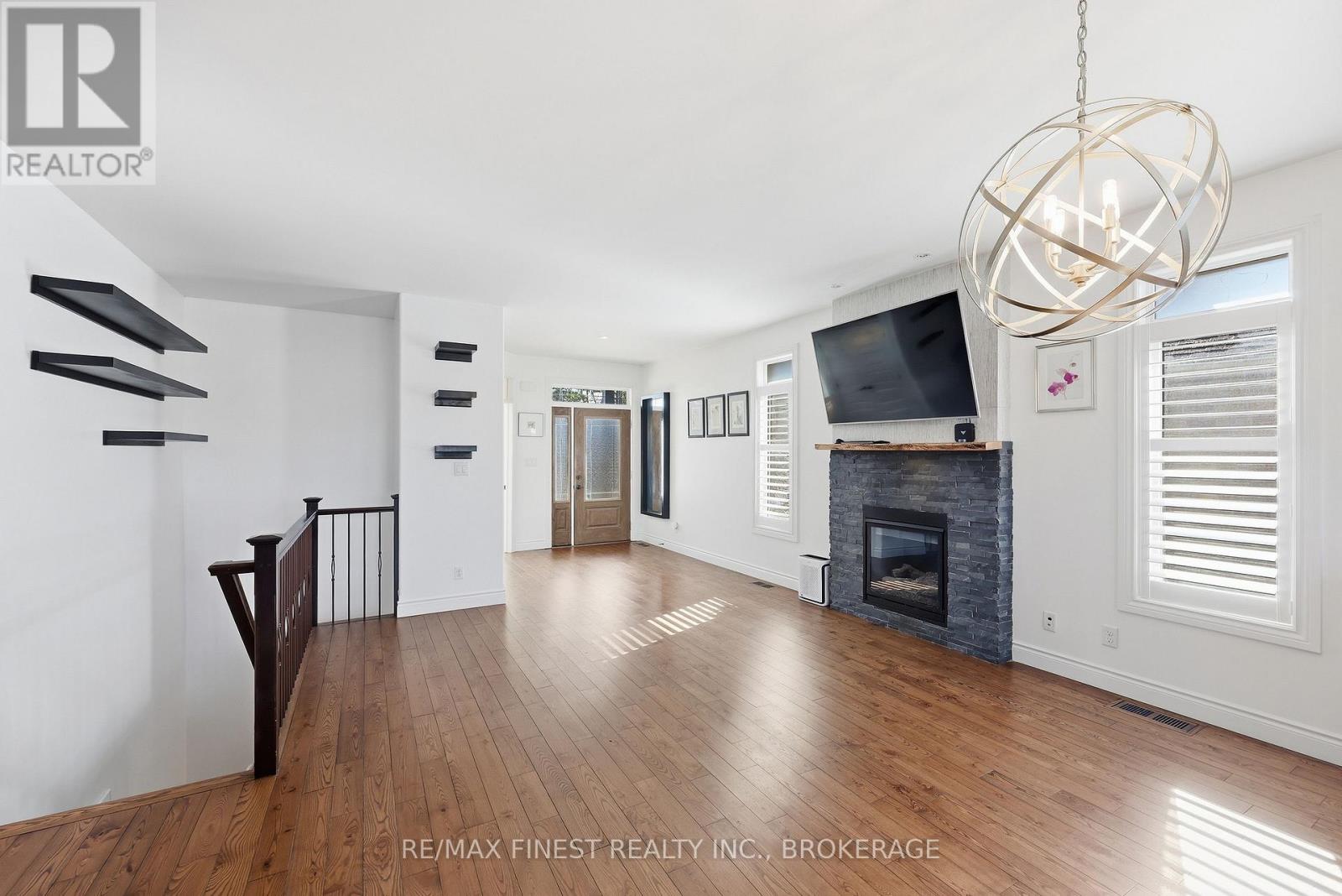 50 BAYSHORE DRIVE — photo 9