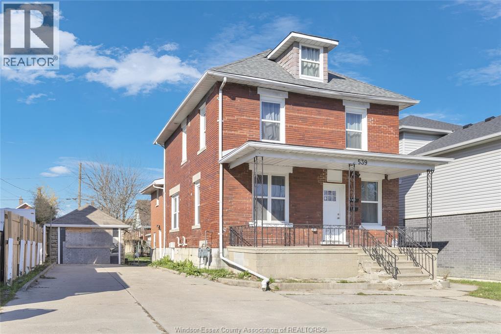 539 CAMPBELL AVENUE - 1