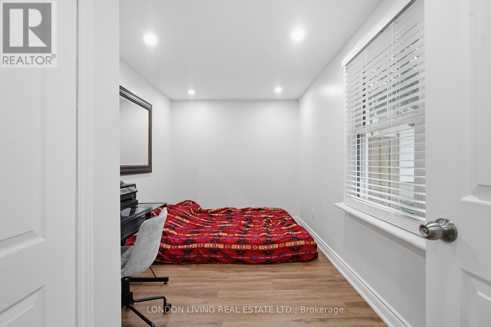 24 APPEL STREET Property Photo