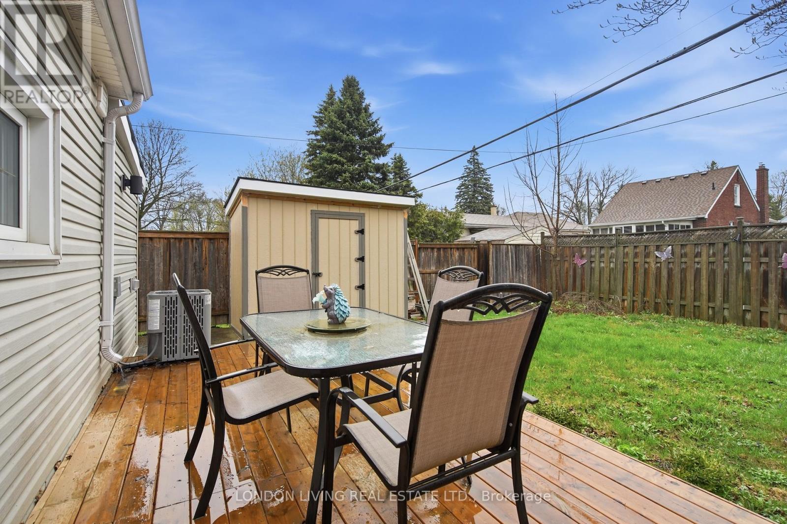 24 APPEL STREET Property Photo