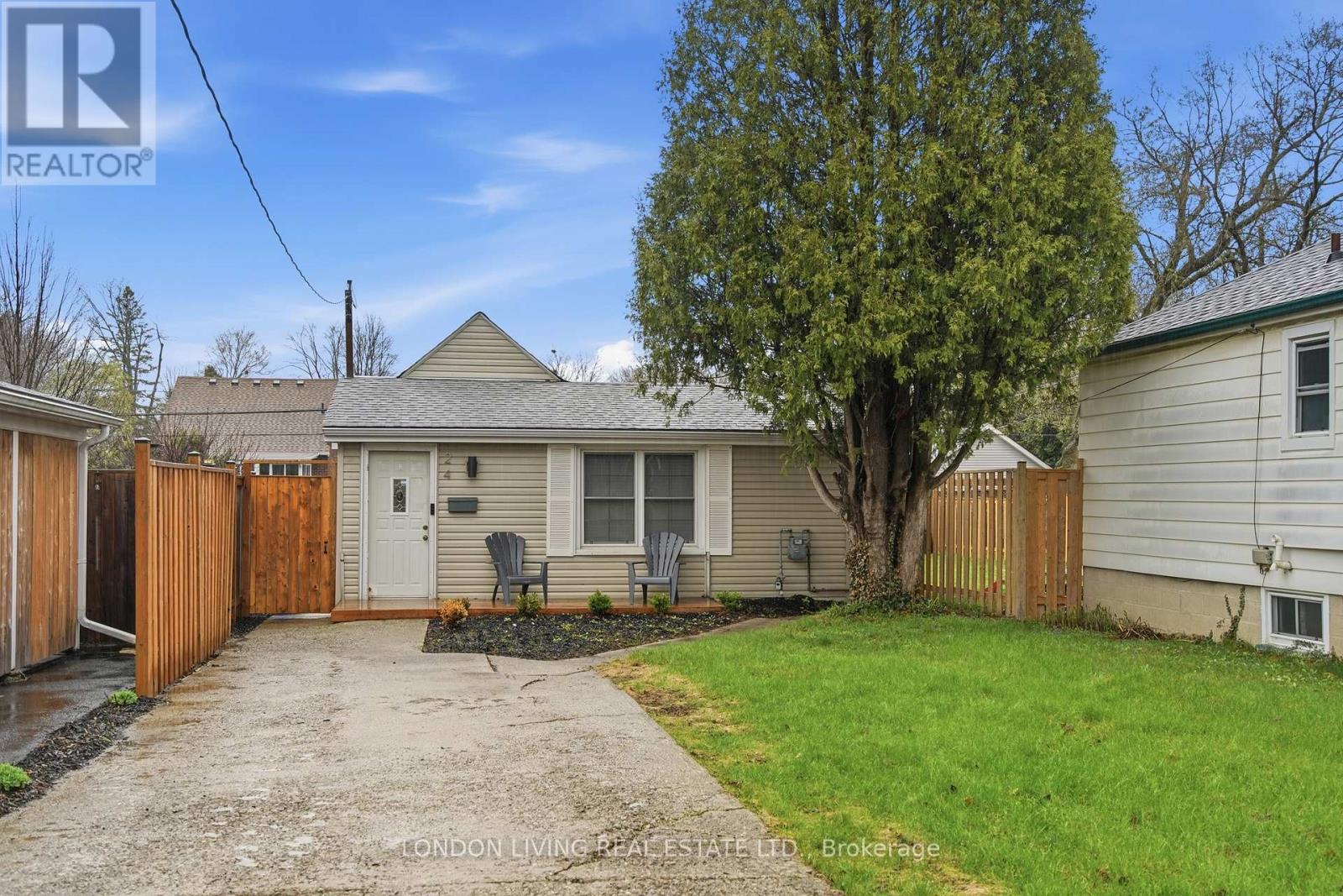 24 APPEL STREET Property Photo