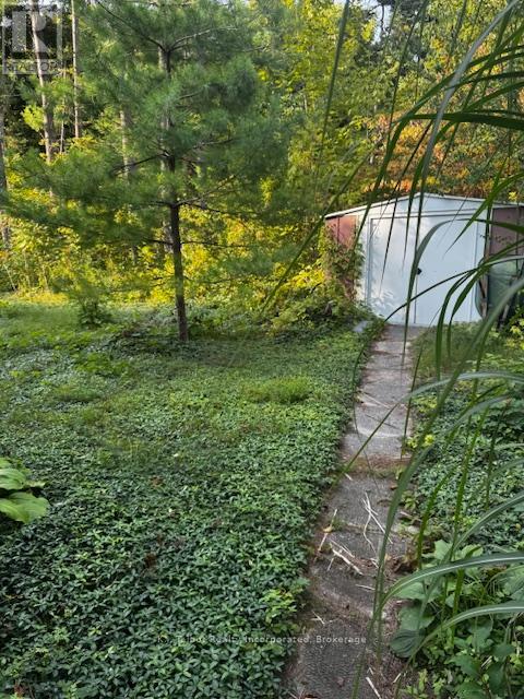 213 CHESTNUT DRIVE S - 27