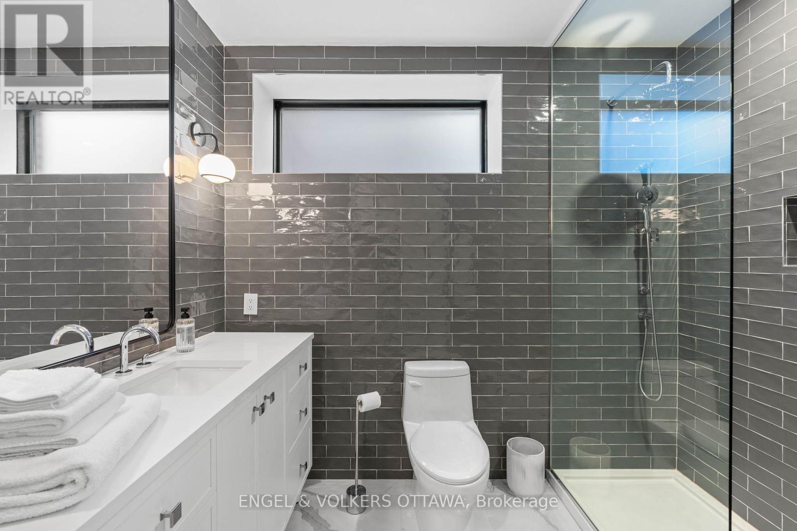 246 BYRON AVENUE - 33