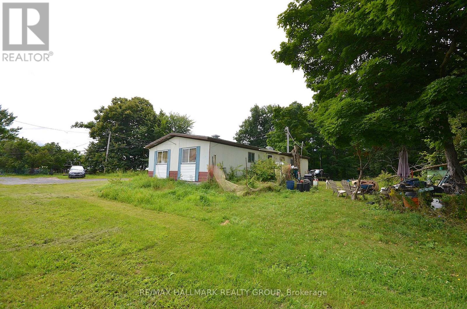 1675 DUNNING ROAD — photo 39