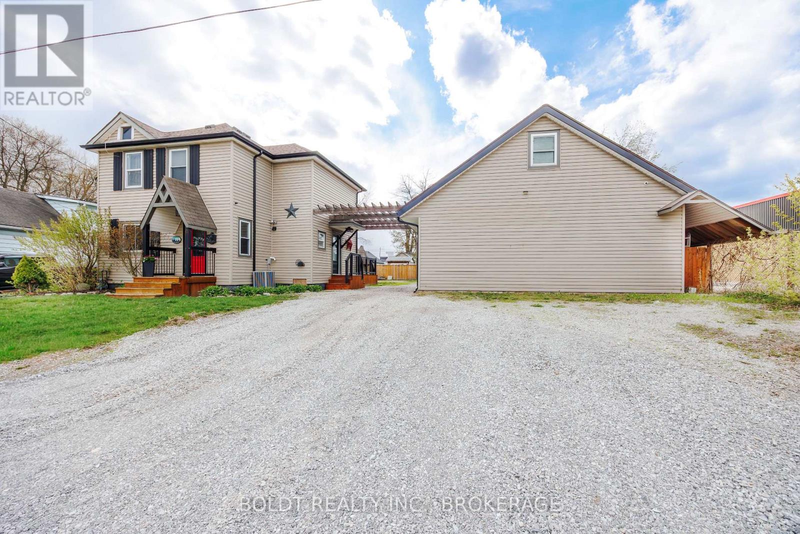 19 PATRICIA AVENUE - 2