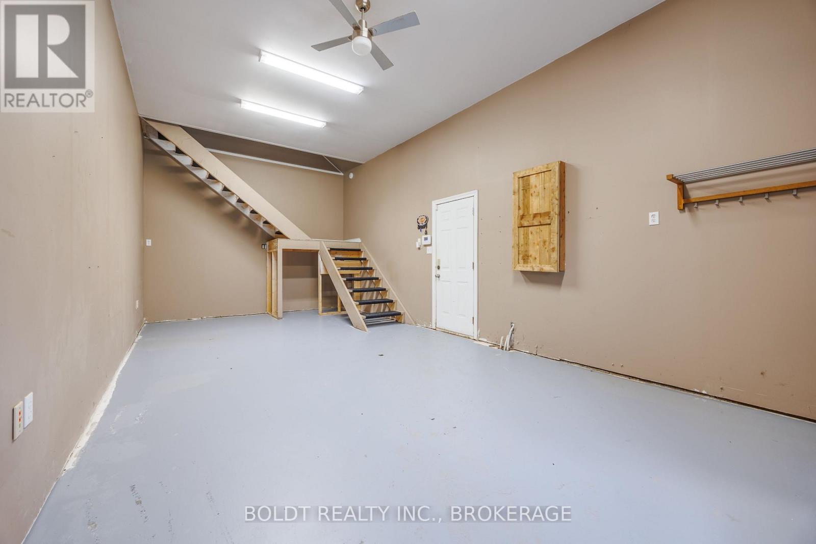 19 PATRICIA AVENUE - 21