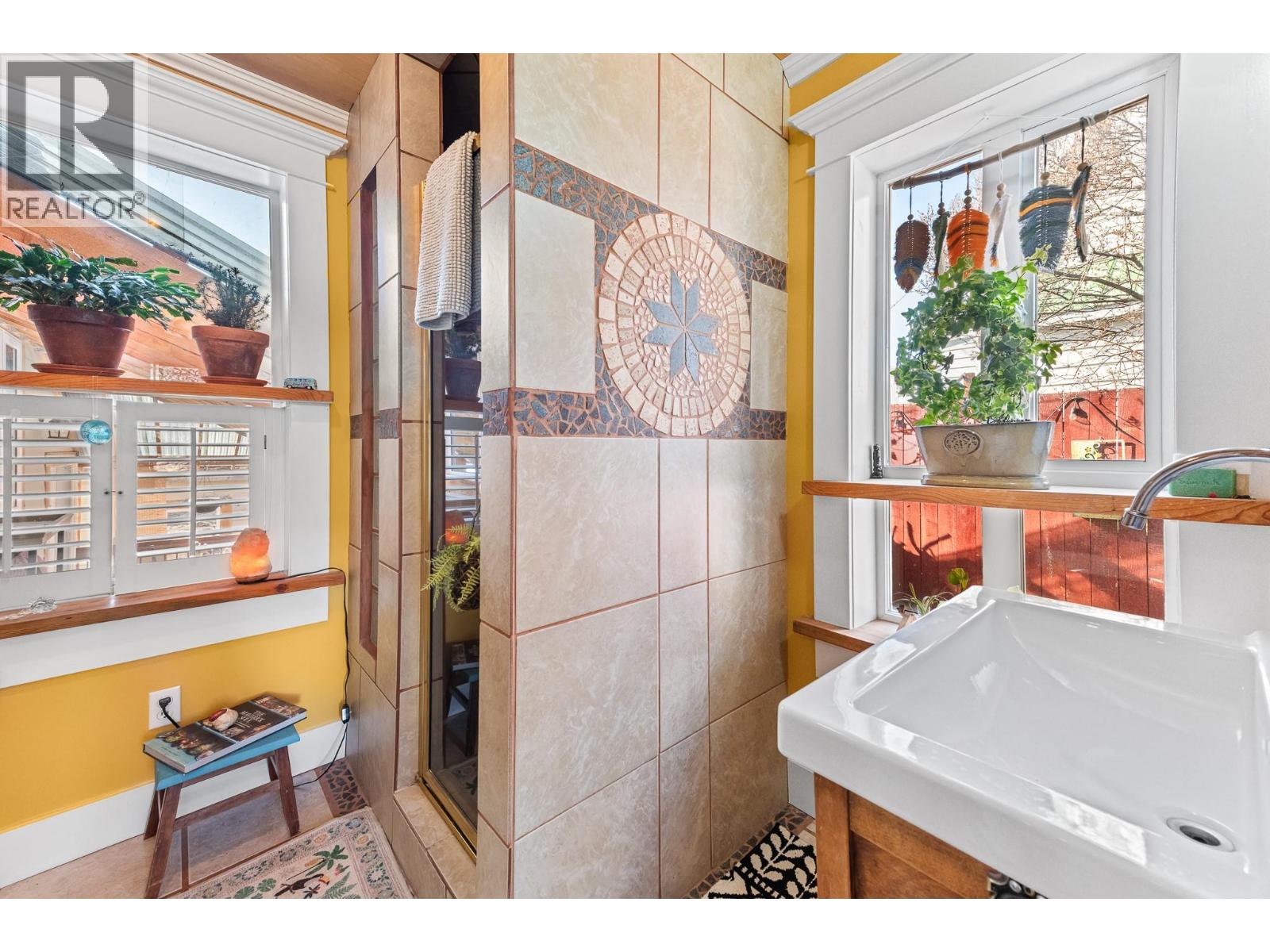 612 NELSON Street - 16