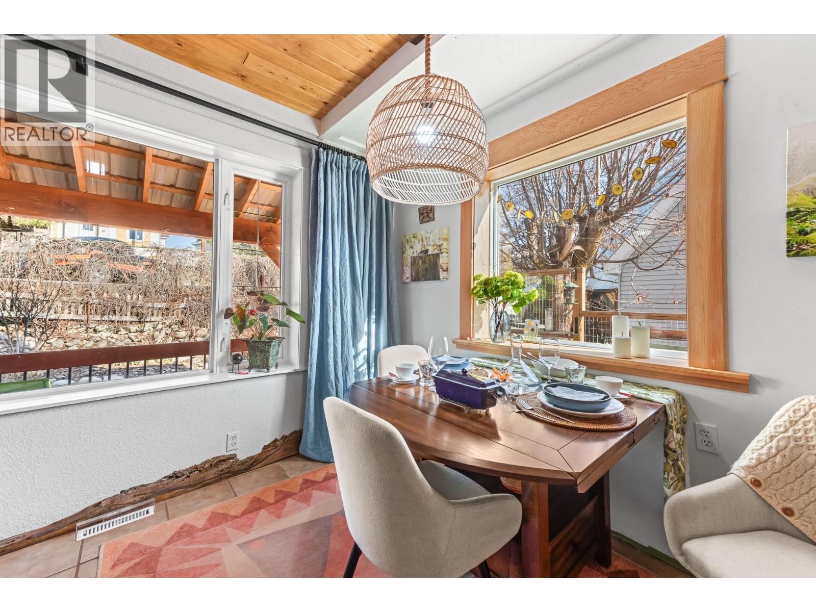 612 NELSON Street - 29