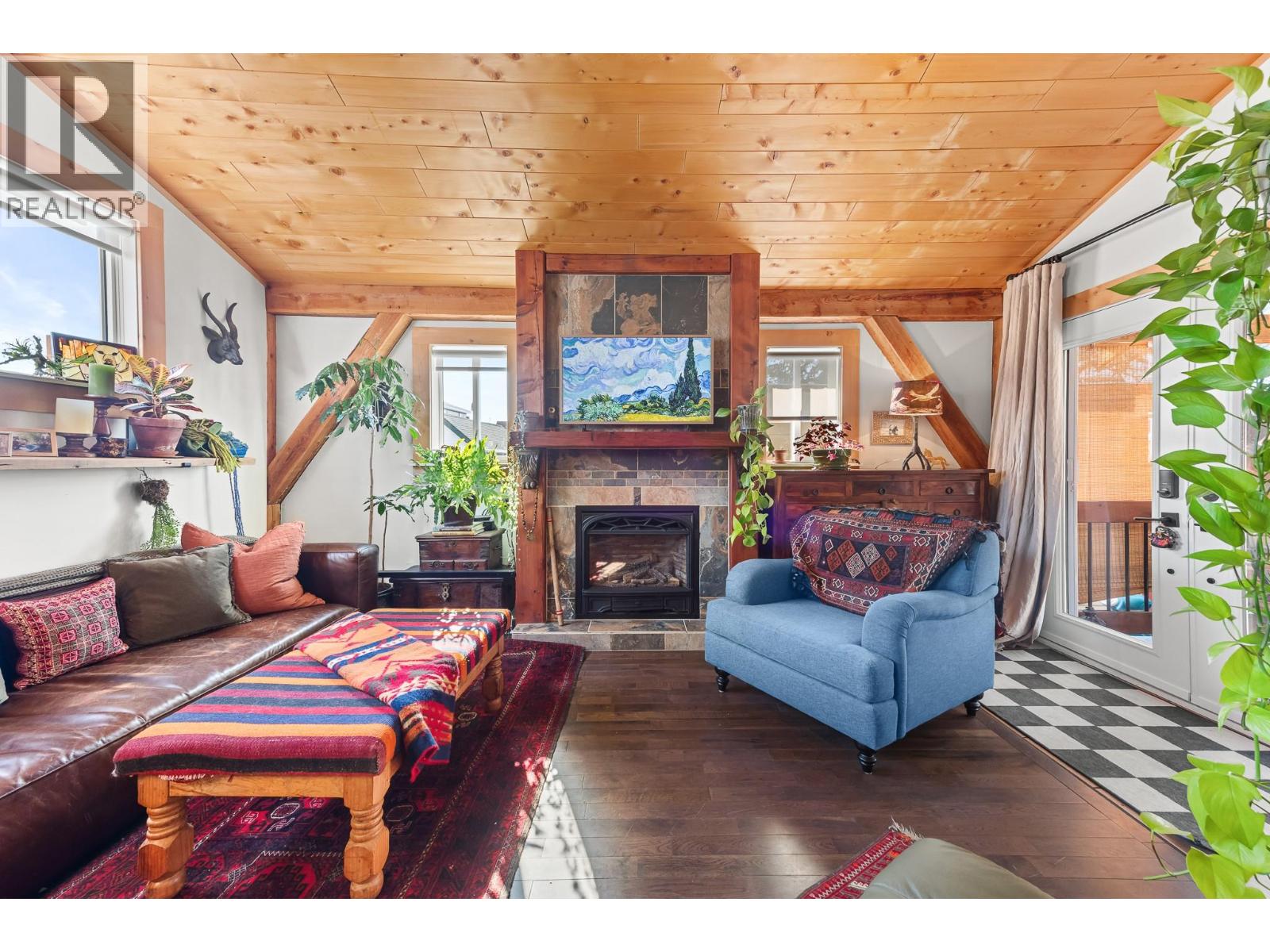 612 NELSON Street - 46