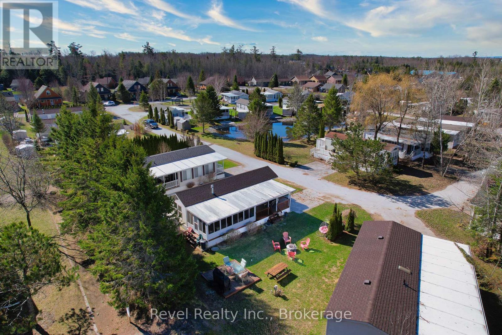 30 HURON CIRCLE - photo 2