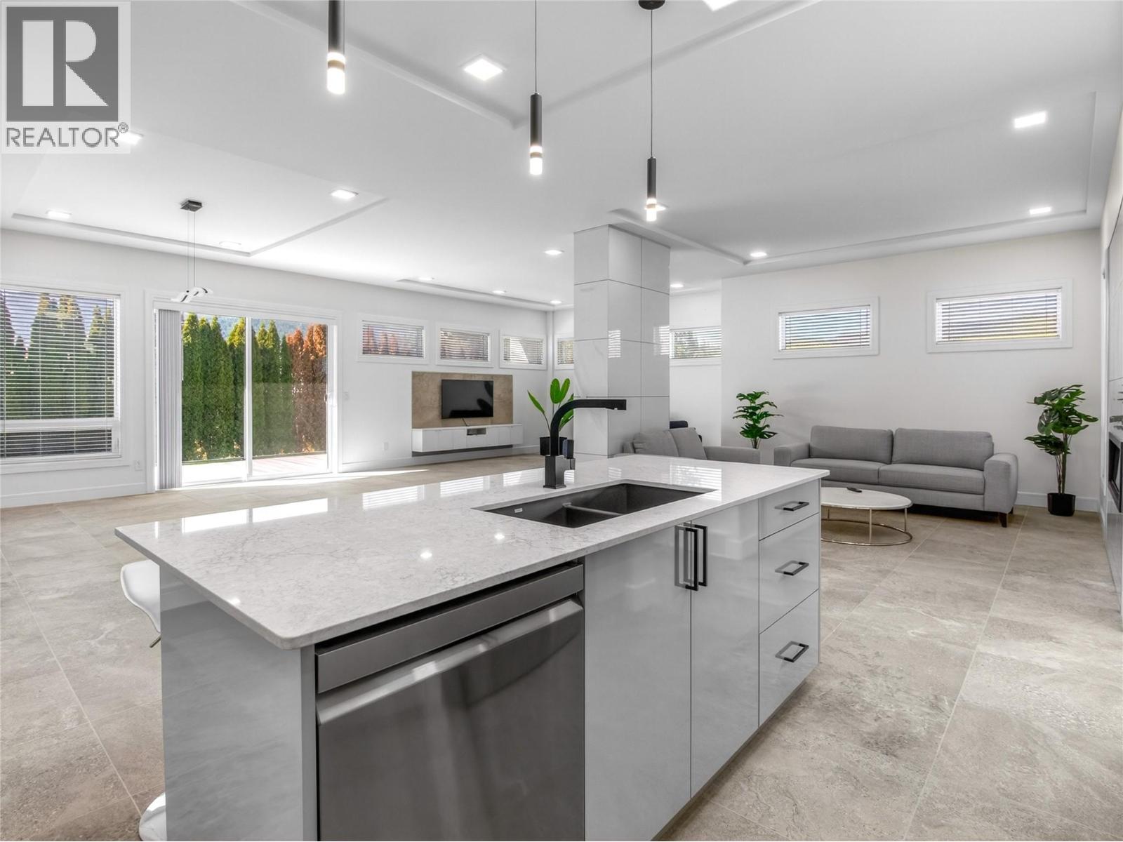 1723 Treffry Place - 6