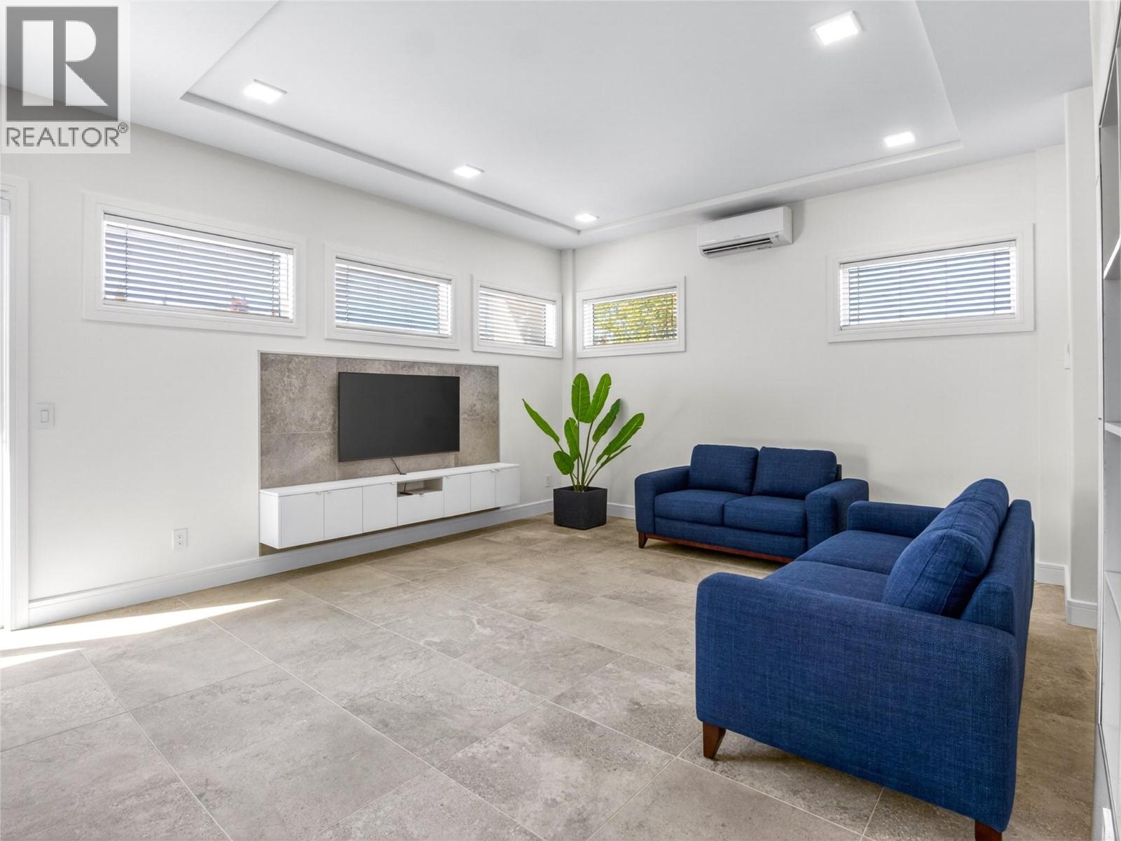 1723 Treffry Place, Summerland