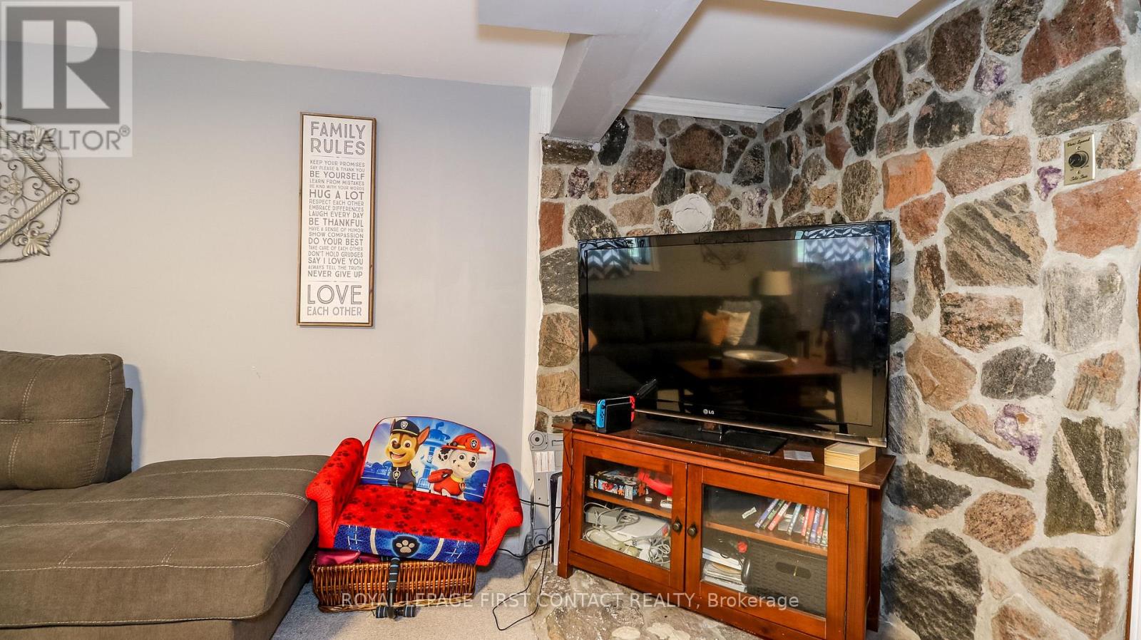 14 CONDER DRIVE - 48