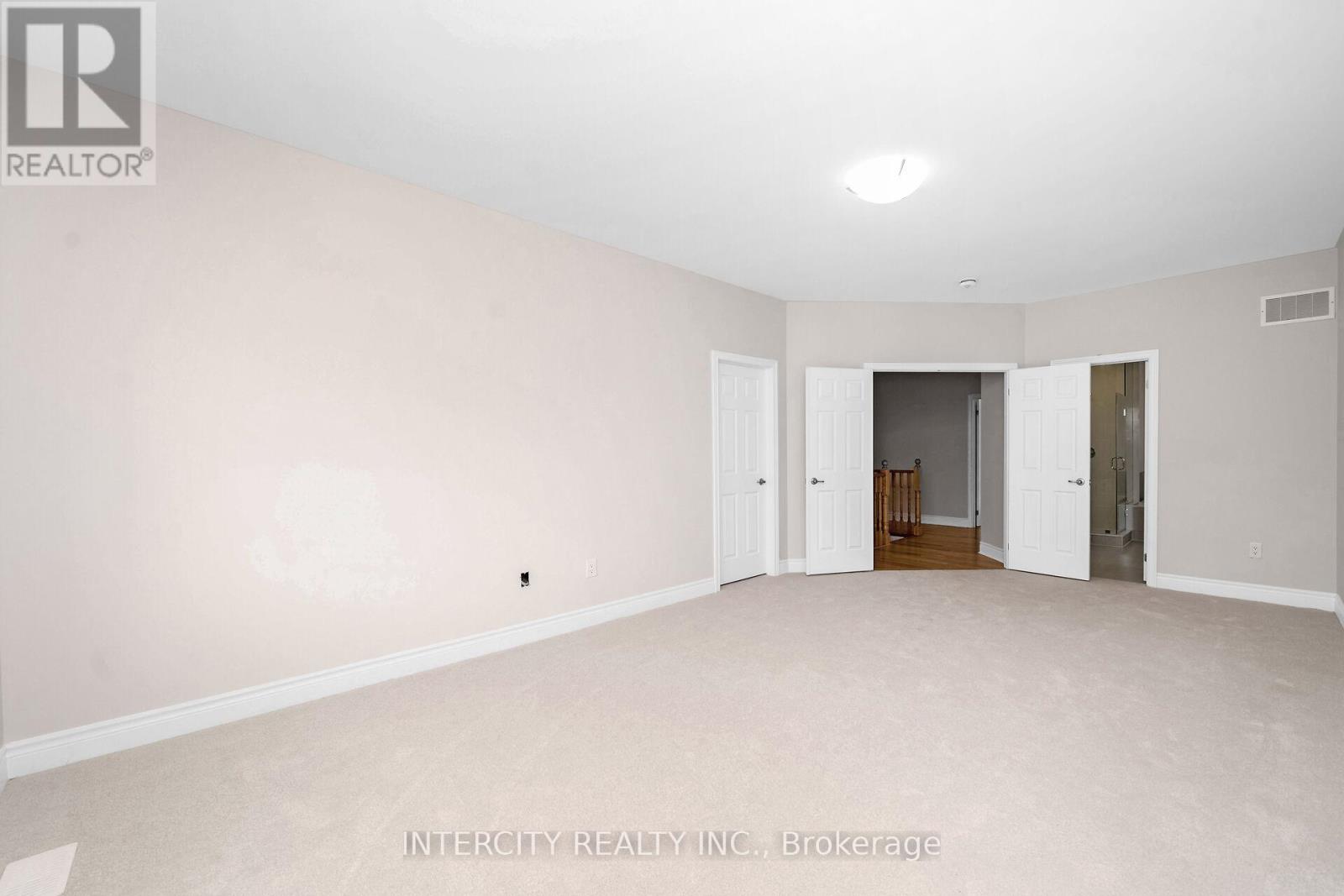 9 KEYWORTH CRESCENT - 17