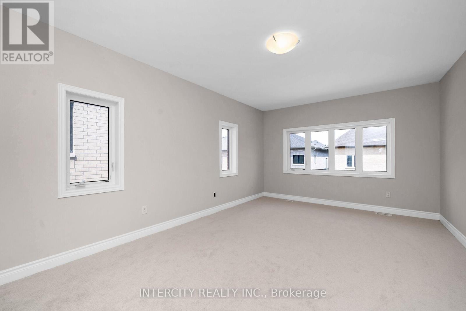 9 KEYWORTH CRESCENT - 16