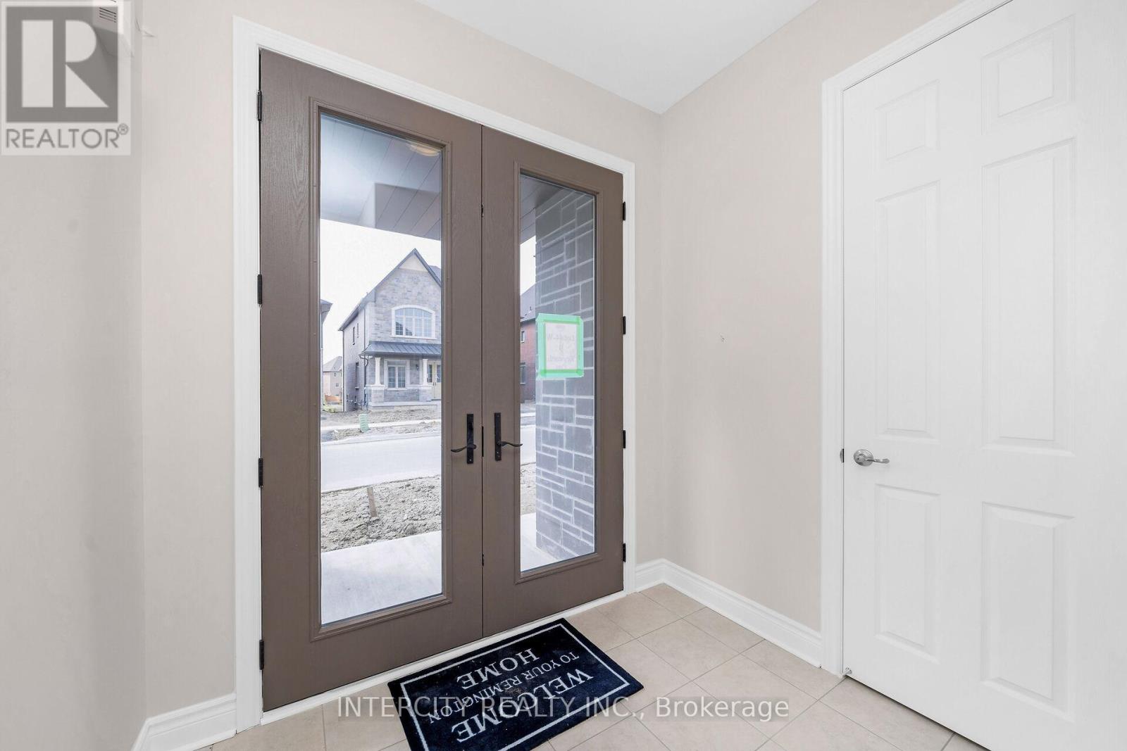 9 KEYWORTH CRESCENT - 3