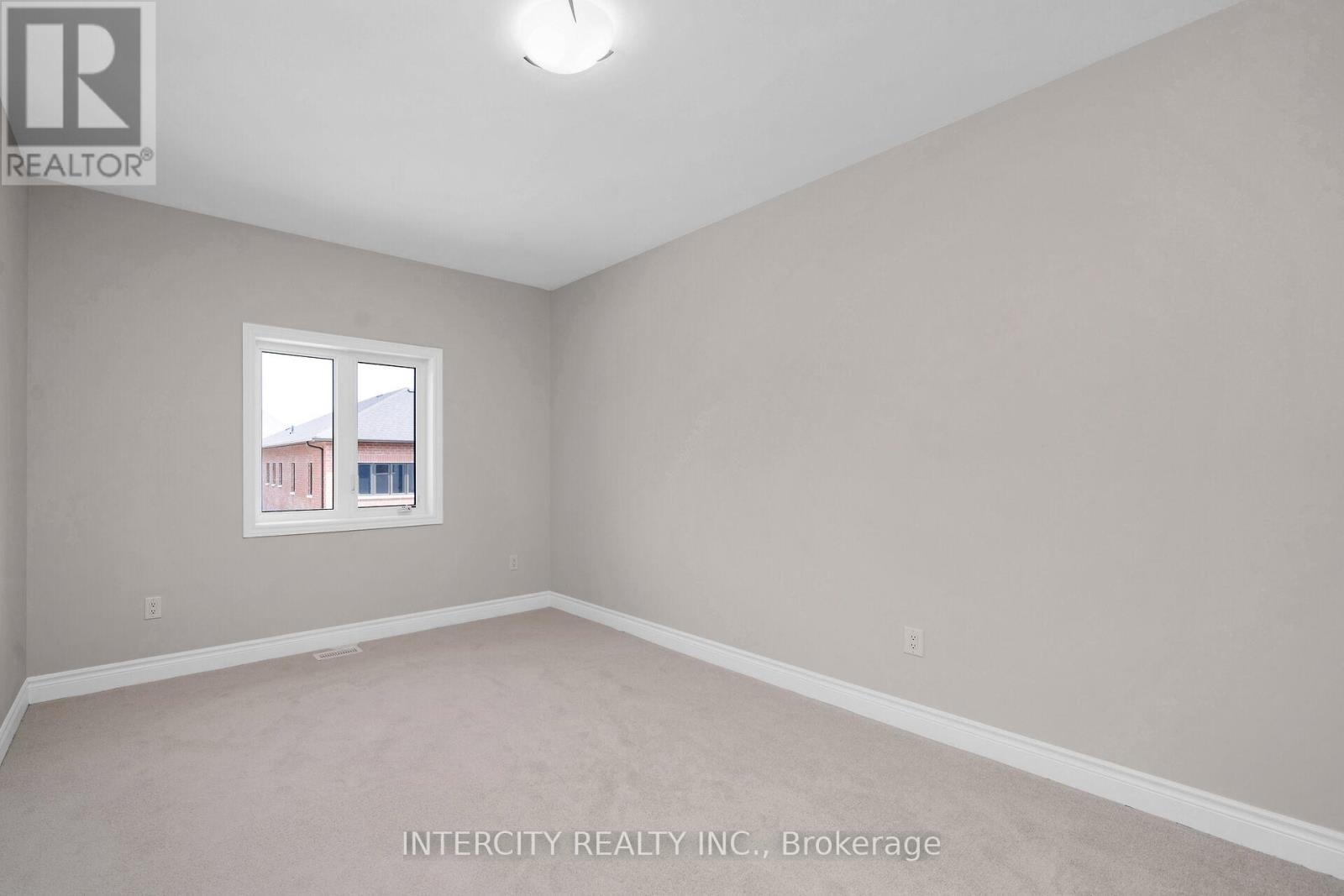 9 KEYWORTH CRESCENT - 27