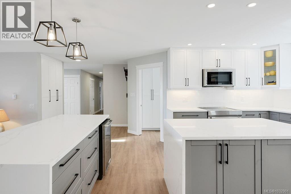 8870 Forest Park Dr - 28