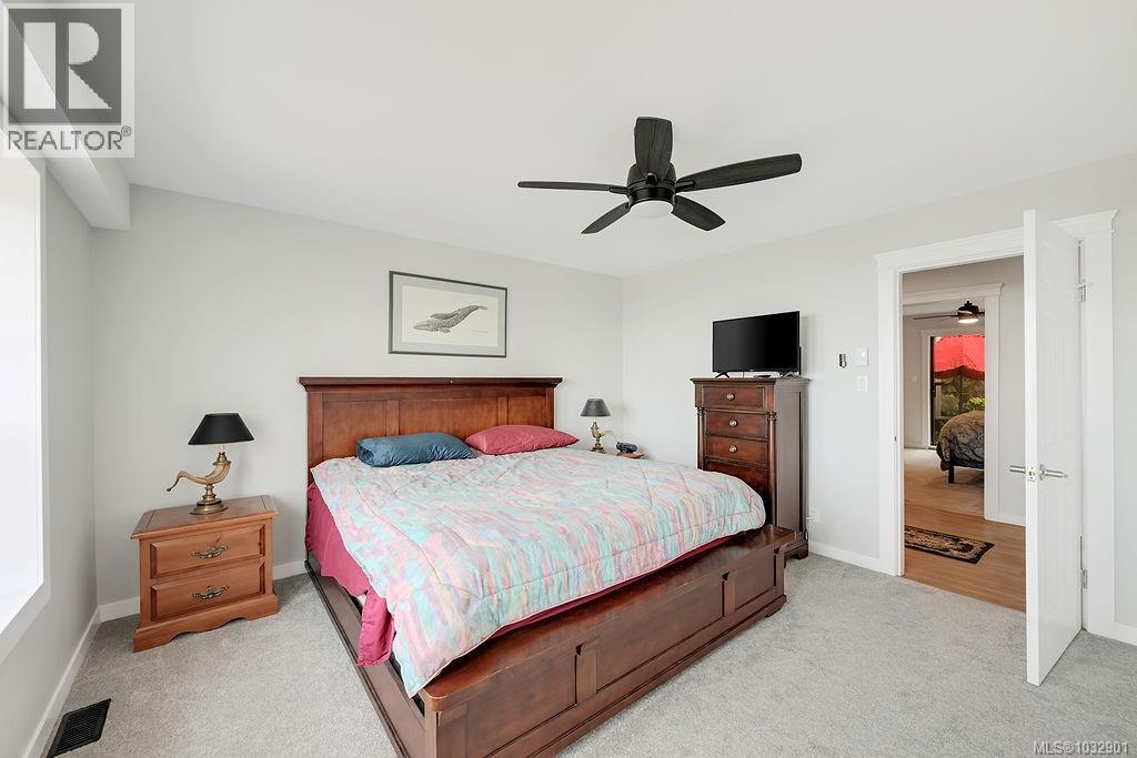 8870 Forest Park Dr - 42