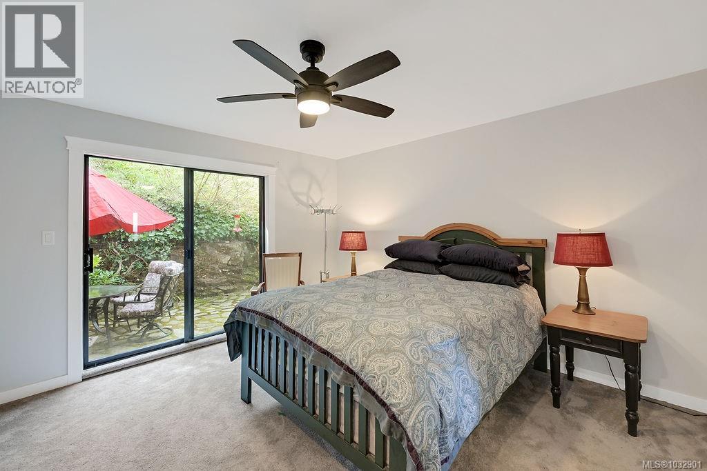 8870 Forest Park Dr - 52