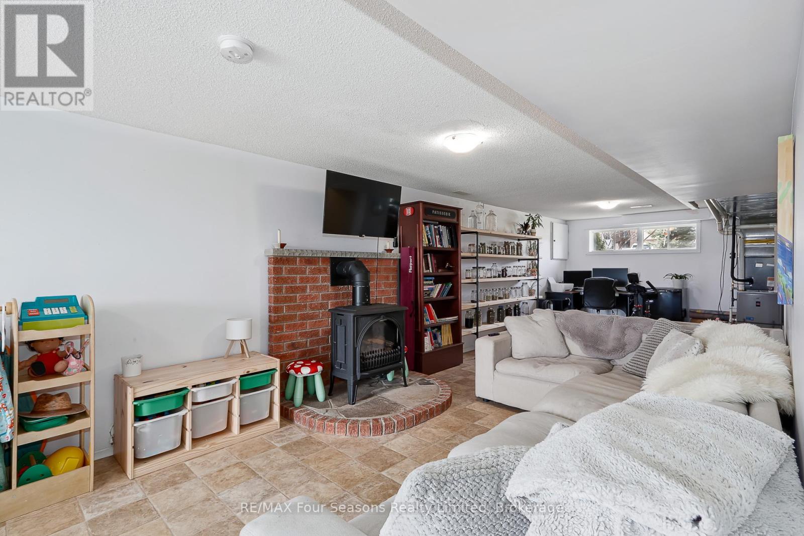 13 CLUGSTON DRIVE - 30
