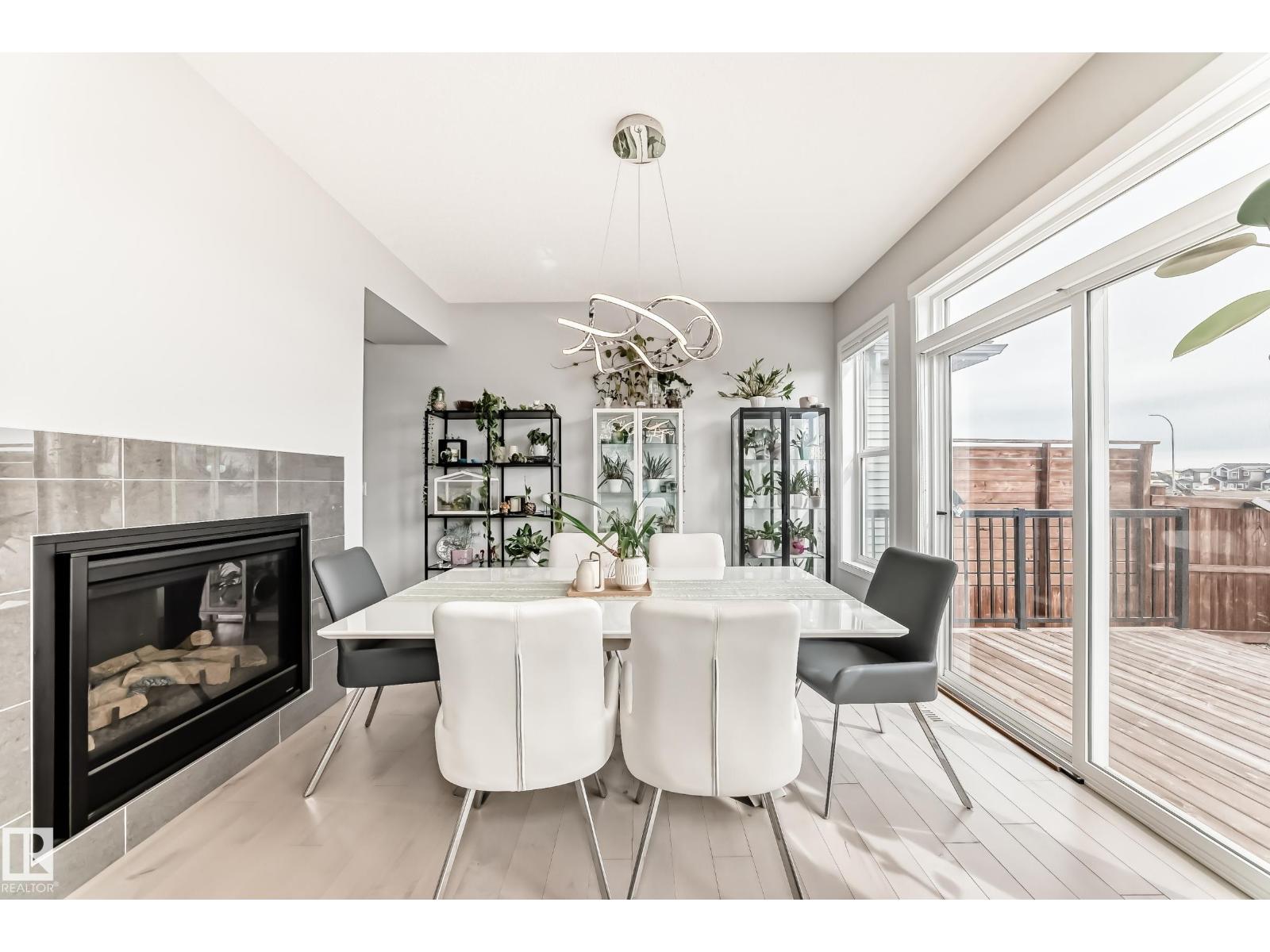 2043 51 ST SW - 12