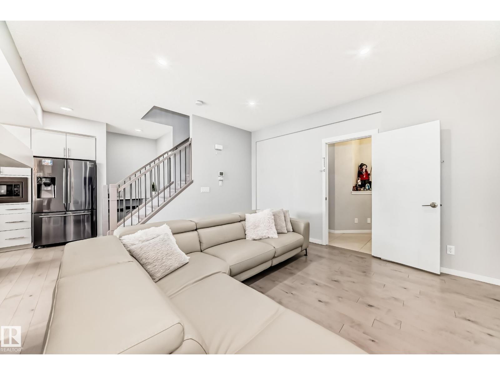 2043 51 ST SW - 17